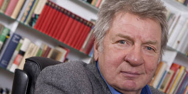 Briefbomber auf der Bühne