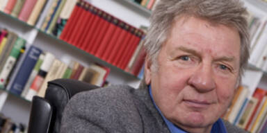 Briefbomber auf der Bühne