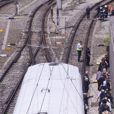 Alles steht nach Oberleitungsschaden