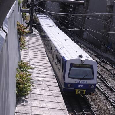 Alles steht nach Oberleitungsschaden