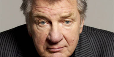 Werner Schneyder inszeniert 