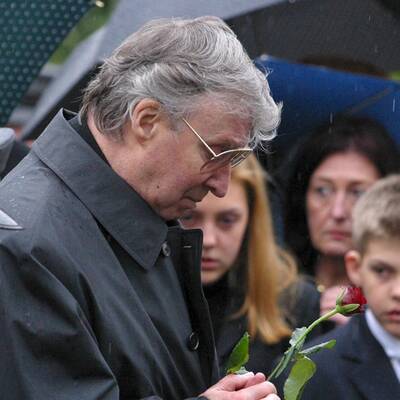 Peter Alexander (1926 - 2011)