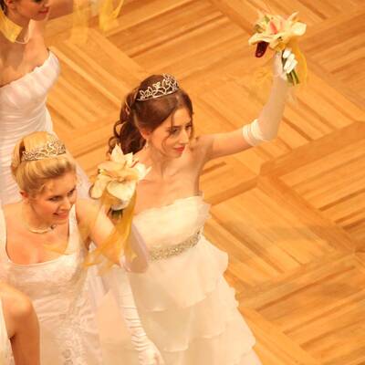 Gloria Burda eröffnet