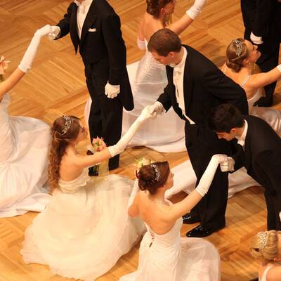 Gloria Burda eröffnet