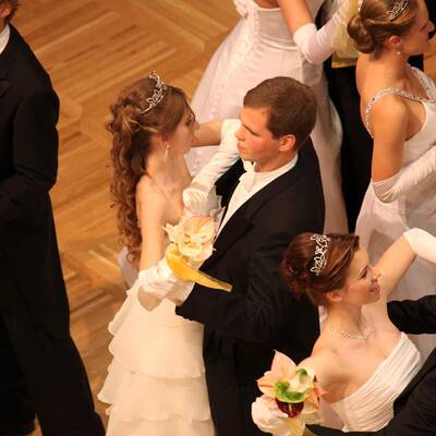 Gloria Burda eröffnet