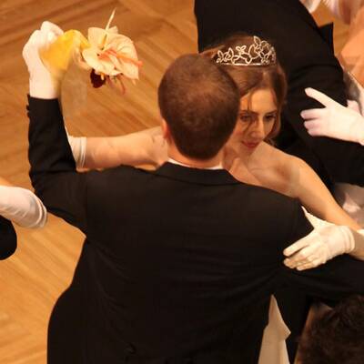 Gloria Burda eröffnet