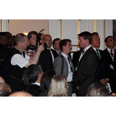 Arnold Schwarzenegger in Wien gelandet