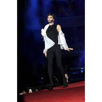 Life Ball 2012: Fashion Show