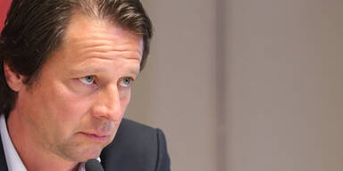 Ger&uuml;cht: Sch&ouml;ttel bastelt an Doppelspitze