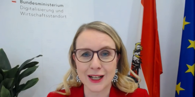 Kaufhaus Österreich eröffnet | Margarete Schramböck im Interview