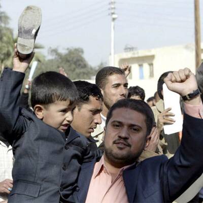 Der Schuh wird zum Symbol des Widerstandes