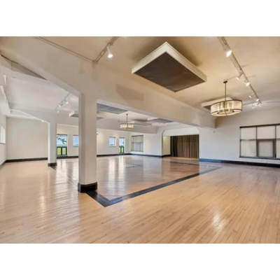 Ehemalige Schule ist jetzt eine Luxus-Immobilie