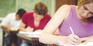 Polizei im Kampf gegen Schulschw&auml;nzer