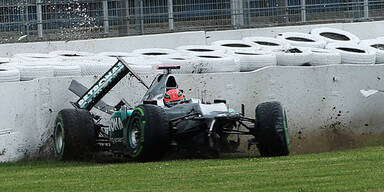 Wieder Schumi-Crash im Regen