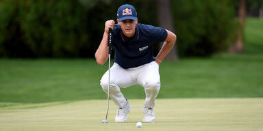 Golfer Matthias Schwab am Green