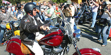 schwarzenegger_ap_davewater