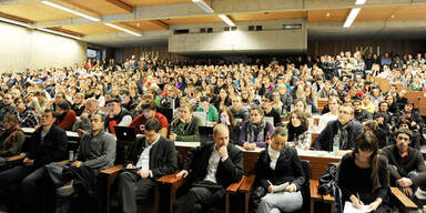 53 Prozent brechen ihr Studium ab