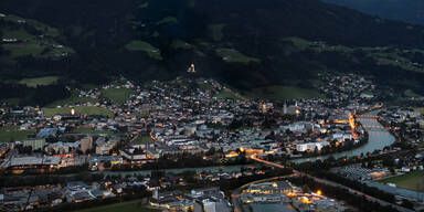 Corona-Hotspots: Wo die Zahlen jetzt voellig explodieren: Bezirk Schwaz