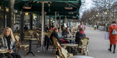 Schweden hebt fast alle Corona-Beschr&auml;nkungen auf
