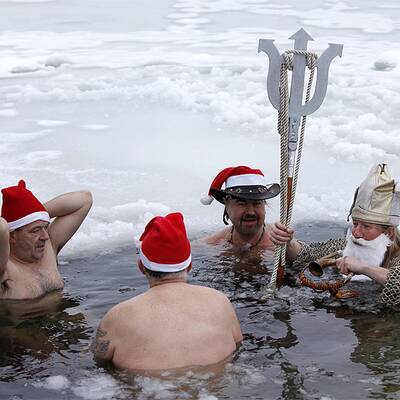 Weihnachtsschwimmen in Berlin
