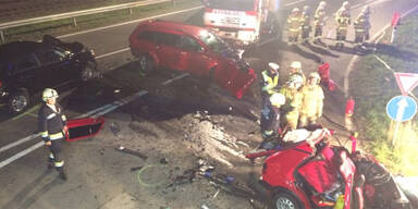 Serien-Crash: Alko-Lenker rast in Gegenverkehr