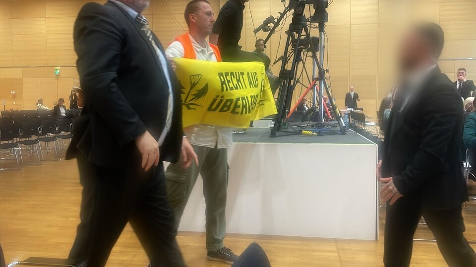 Ex-Ski-Star bei OMV-Veranstaltung abgeführt