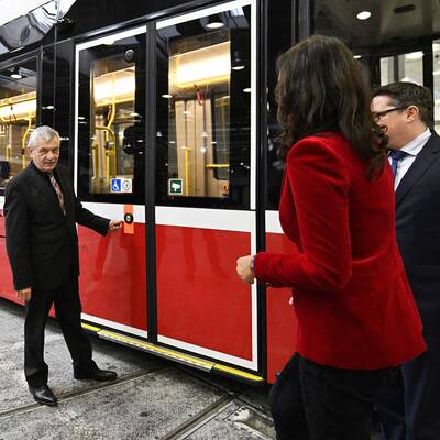 Neue Wiener Straßenbahn FLEXITY