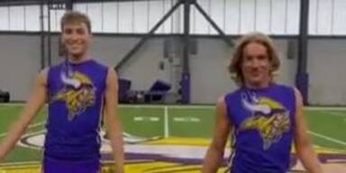 Zwei m&auml;nnliche Cheerleader bei NFL-Team: Aufregung im Netz