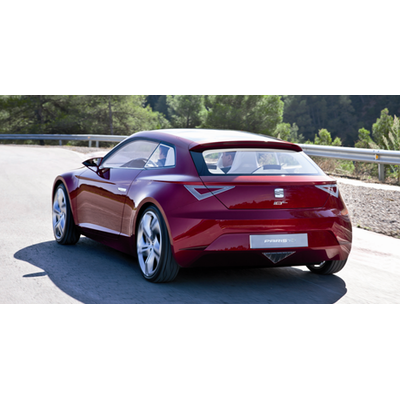 Seat IBE und Skoda Octavia Green E in Paris