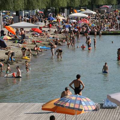 Wer kann, geht bei der Rekord-Hitze baden