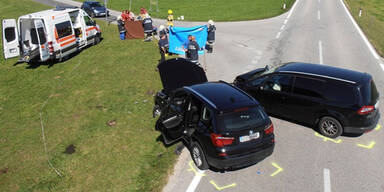 Frontal-Kollision von zwei Schwangeren