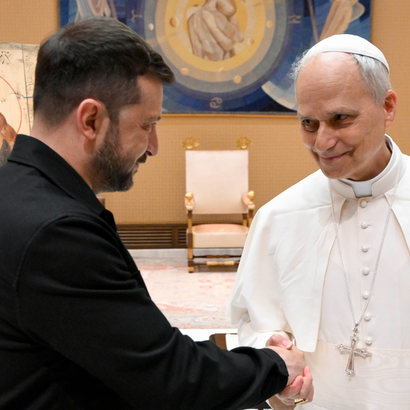 Selenskyj trifft Papst und Meloni