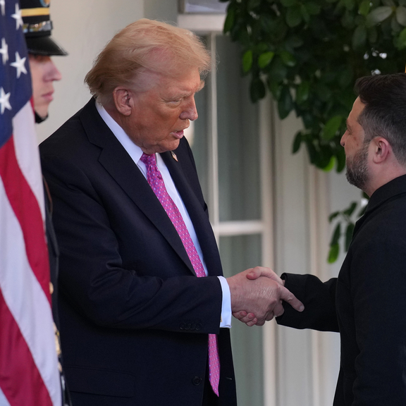 Selenskyj kündigt baldigen Besuch bei Trump an