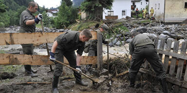 Tirol: Aufräumarbeiten dauern Wochen 
