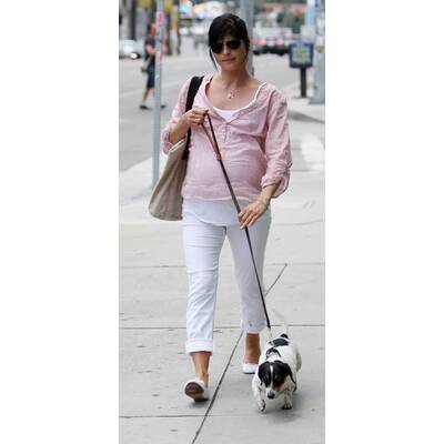 So sehen die Stars beim Gassigehen aus