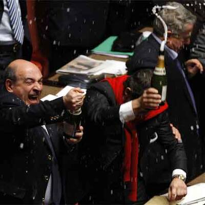 Wilde Szenen im Senat