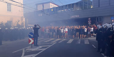 Serben-Fans legen Salzburg lahm
