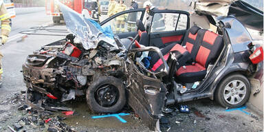 Alkolenker rasen ineinander: 7 Verletzte 