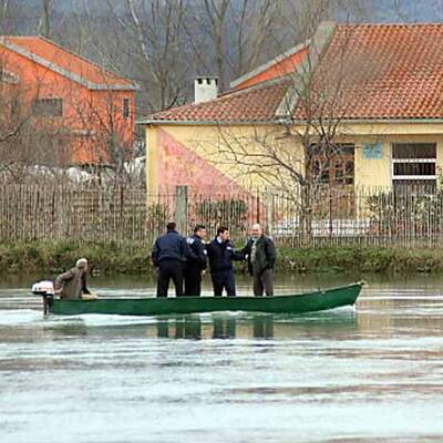 Überschwemmungen: Tausende obdachlos