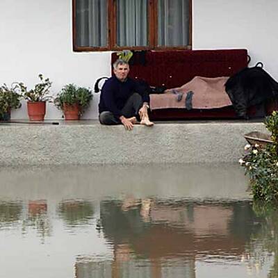Überschwemmungen: Tausende obdachlos