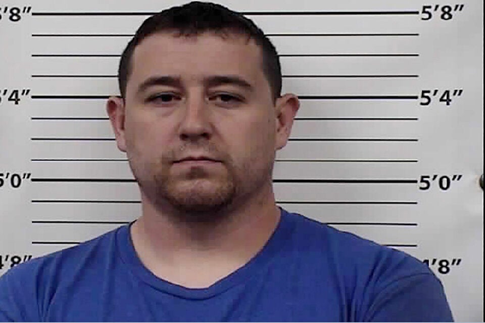 Protestierender bei versuchtem Statuen-Sturz durch Milizschüsse verletzt