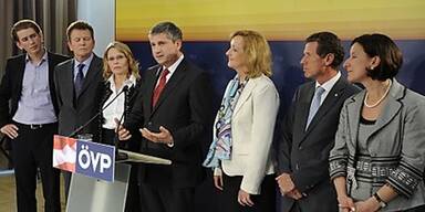 Spindelegger stellt neues Team vor