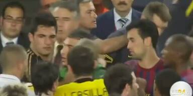 Mourinho zieht Co- Trainer Ohren lang