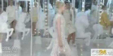 Unschuld im Federkleid: Kate Moss für LV