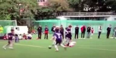 Der brutalste Nachwuchs- Kicker der Welt