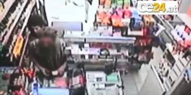 Amy Winehouse Wodka an der Kassa geleert