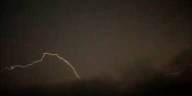 Gewitter mit extremer Blitzrate in Hong Kong