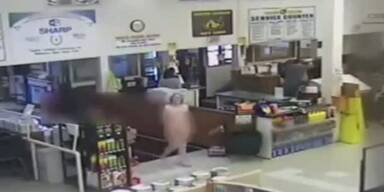 Amerikanerin ging splitternackt einkaufen