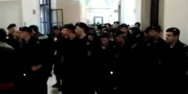 So stürmte die Polizei die Uni Wien