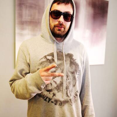 Sido prügelt Dominic Heinzl 